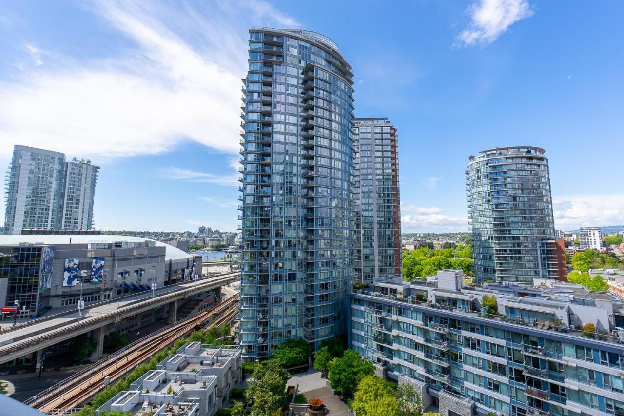 Stunning 2 Bedroom Condo With Downtown Views!!! Vancouver Exterior foto