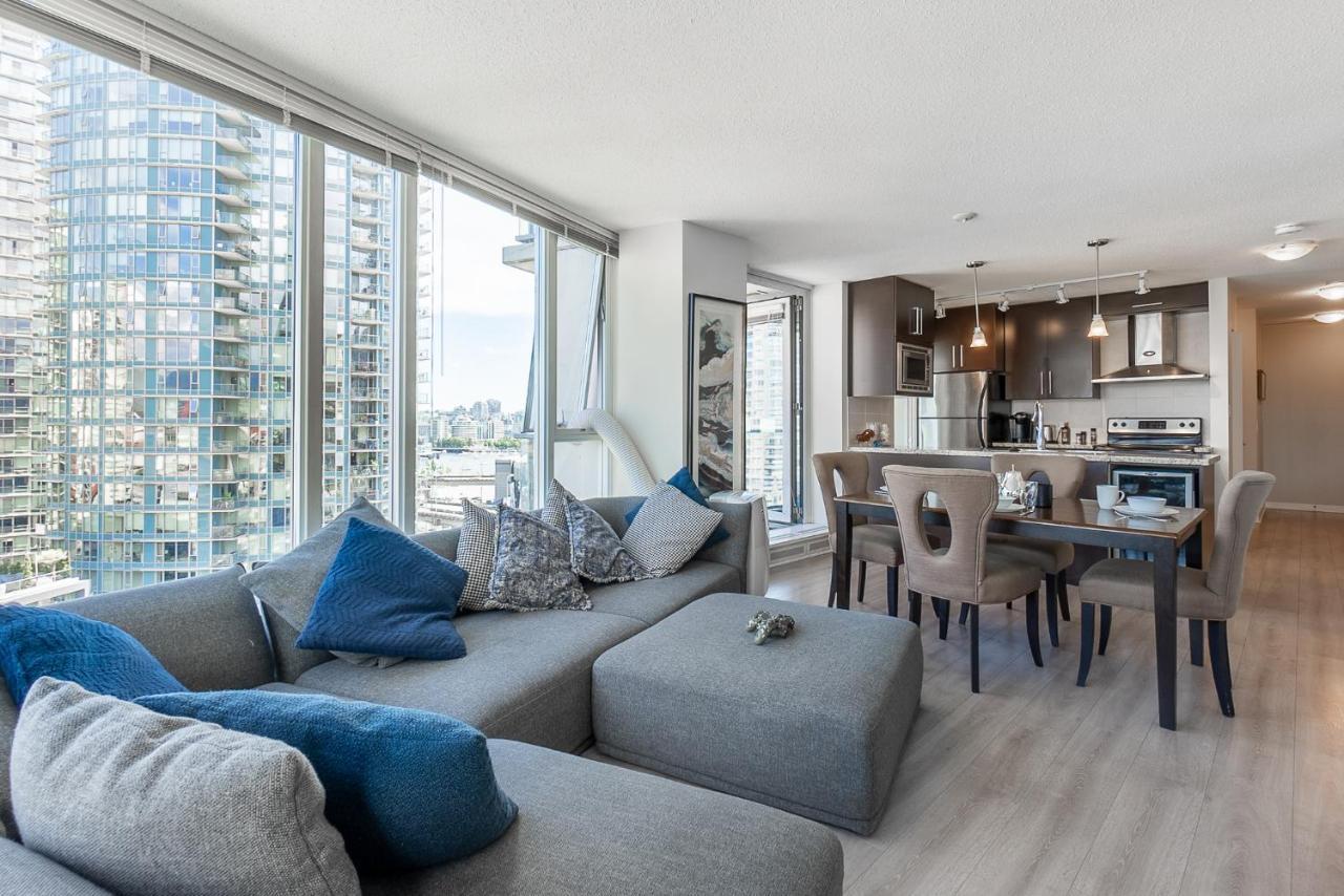 Stunning 2 Bedroom Condo With Downtown Views!!! Vancouver Exterior foto